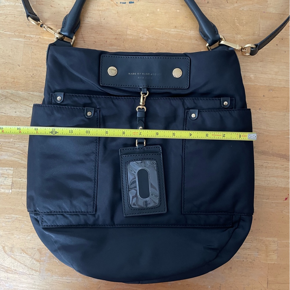Marc Jacobs Black Nylon Shoulder Bag with Gold Accents - Picture 5 of 6